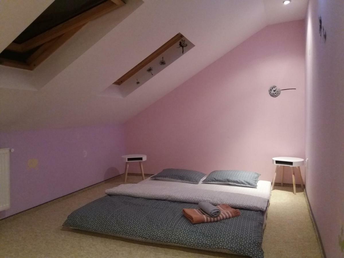 Central Attic Apartment Brasov Luaran gambar